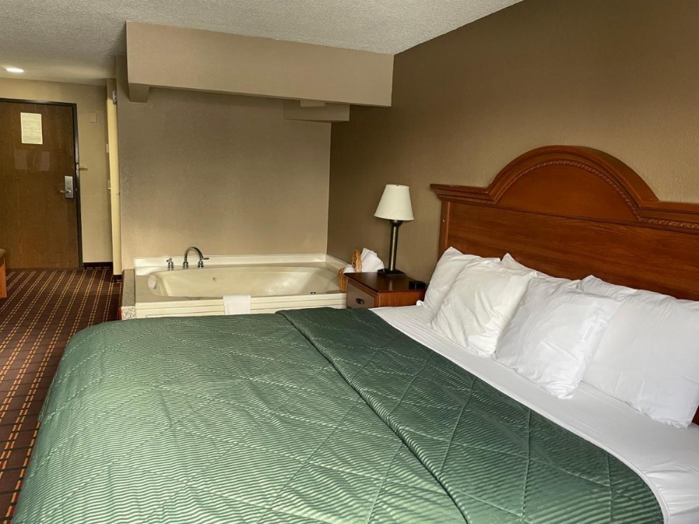 King Room with Spa Bath